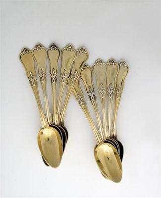 Appraisal: A set of th century French decorative silvergilt teaspoons maker