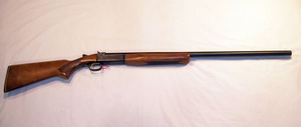 Appraisal: Winchester Model A Gauge Single shot shotgun Full choke Walnut