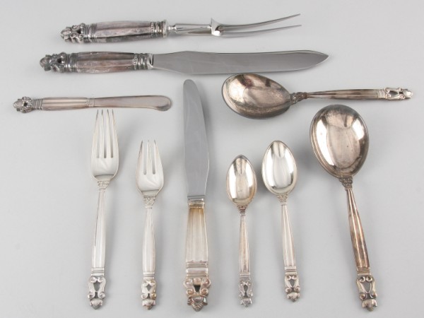 Appraisal: Acorn pattern sterling set includes dinner forks dinner knives butter