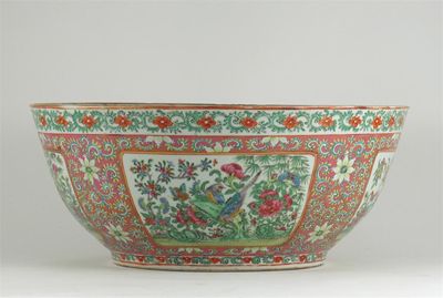 Appraisal: A large famille rose bowl decorated with panels of exotic