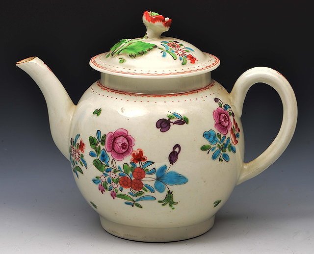 Appraisal: Worcester teapotcirca decorated in polychrome enamels with flower sprays the