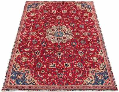 Appraisal: A Persian Isfahan Carpet Apprx '- x '- Medium low