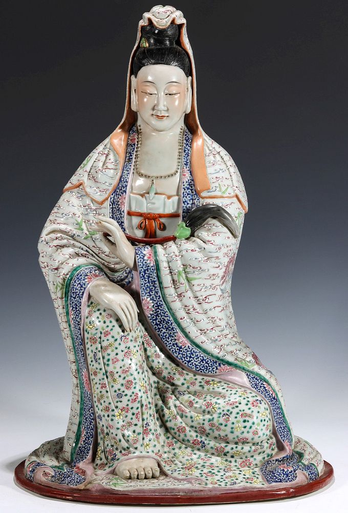 Appraisal: A LARGE CHINESE PORCELAIN FIGURE OF THE GODDESS QUANYIN The