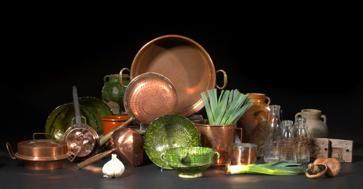 Appraisal: French Provincial Dappled Grass-Green Gloss-Glazed Footed Pottery Bowl in the