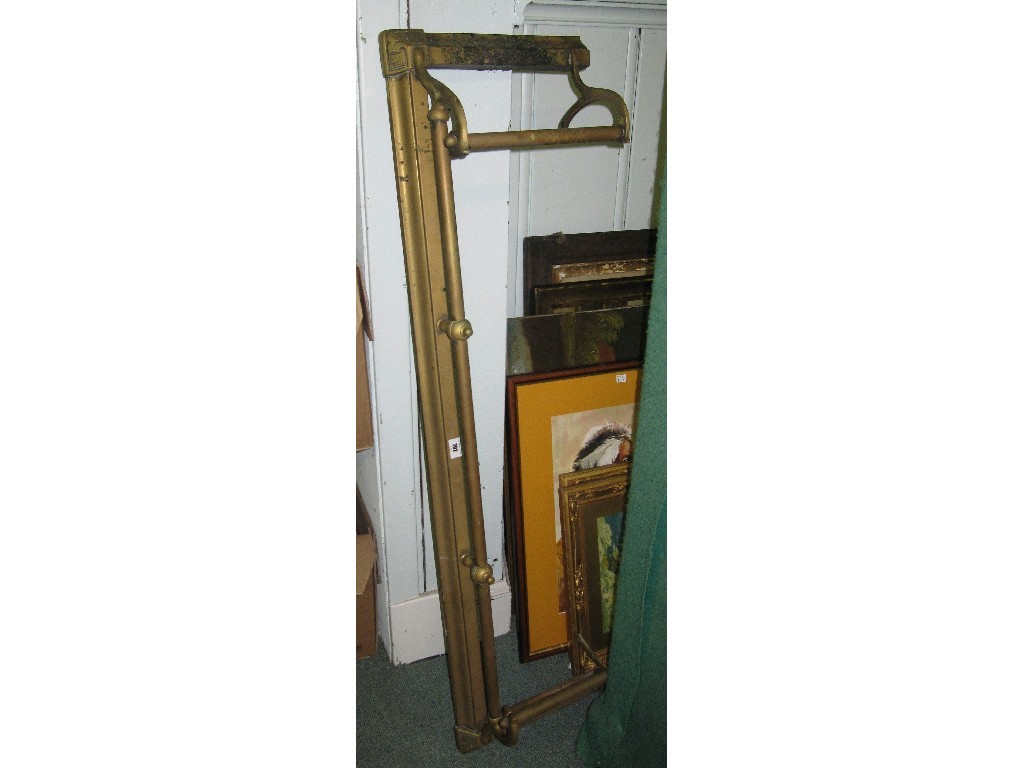 Appraisal: Brass fire fender