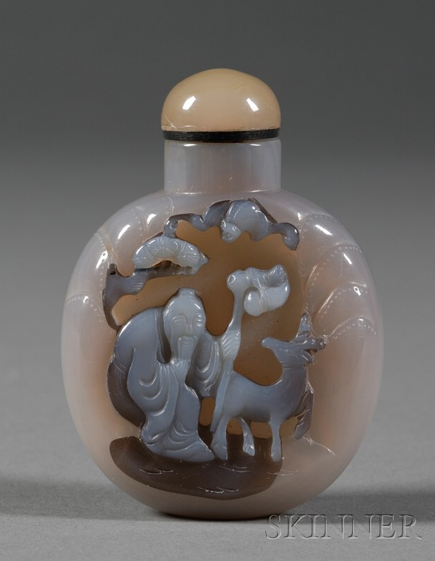 Appraisal: Agate Snuff Bottle China th century carved in relief with