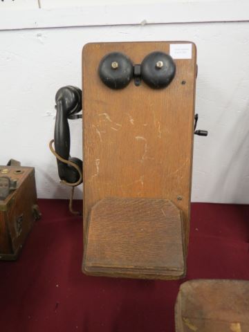 Appraisal: Oak Wall Phone crank model