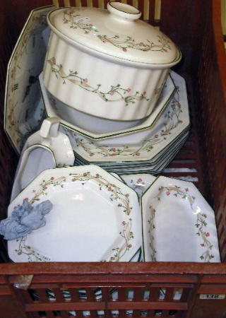 Appraisal: Large Quantity of Johnson Brothers Eternal Bow Tea Dinner Ware