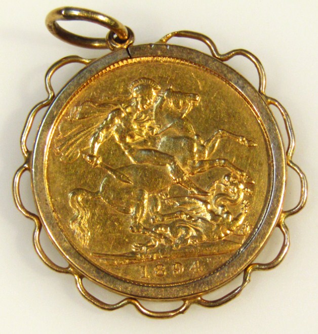 Appraisal: A Victorian gold full sovereign dated in fixed mount with