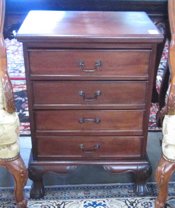 Appraisal: CHIPPENDALE STYLE MAHOGANY BACHELOR'S CHEST th century having four drawers