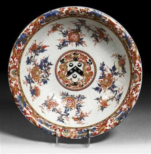 Appraisal: IMARI ARMORIAL DISH China circa D cm With coat of