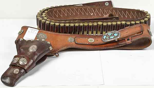 Appraisal: Western Leather Items Lot of Two x cartridge belt Western