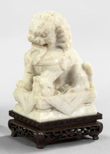 Appraisal: Kuang Hsu Carved Ecru Marble Figure of a Seated Snarling