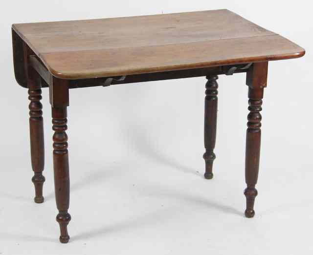 Appraisal: A Victorian mahogany two-flap Pembroke table fitted a drawer to