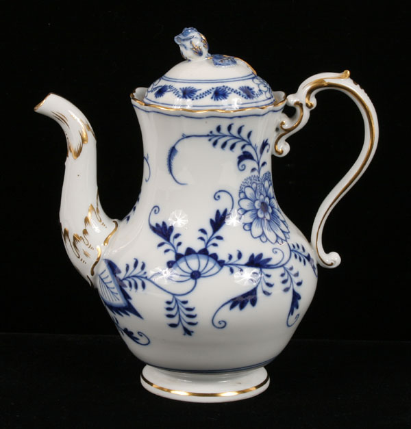 Appraisal: Meissen Blue Onion porcelain teapot with gilt accents throughout rose