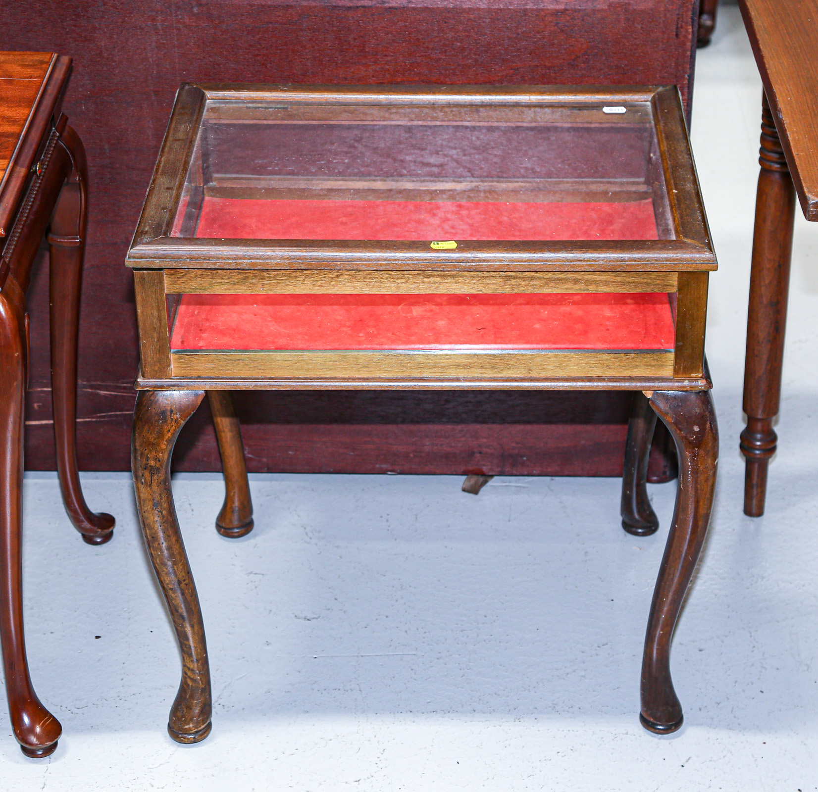 Appraisal: QUEEN ANNE STYLE MAHOGANY CURIO TABLE rd quarter th century