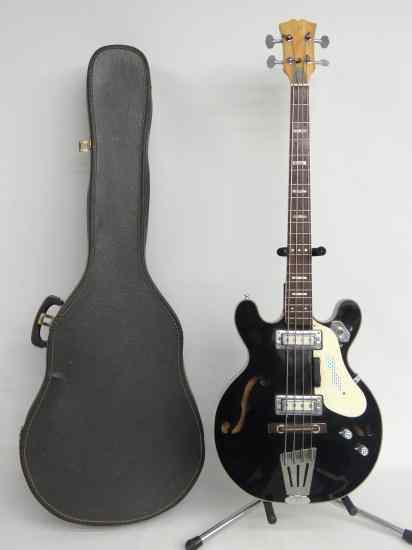 Appraisal: Hollow body electric jazz bass similar to Gibson EB model