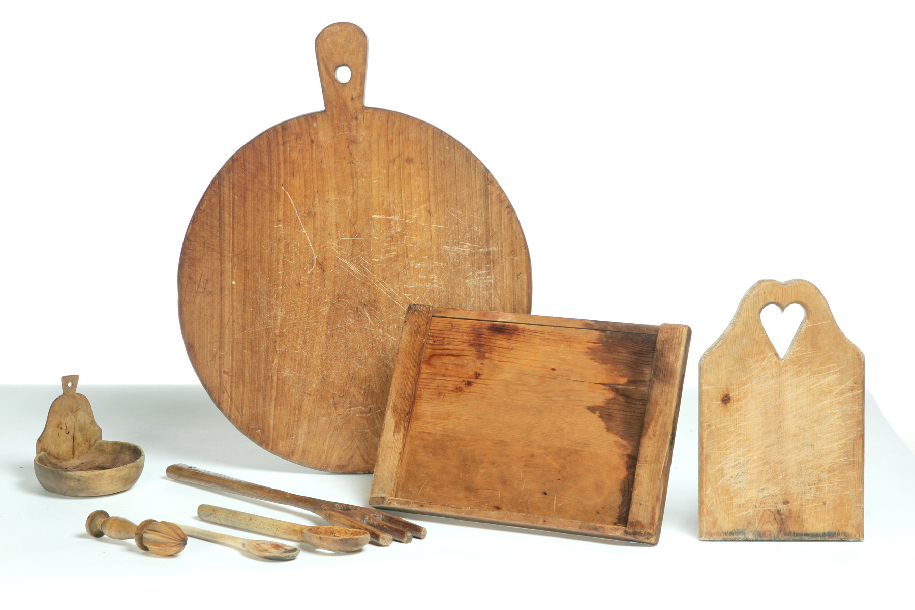 Appraisal: AMERICAN WOODEN KITCHEN ITEMS Nineteenth-early th century Includes utensils cutting