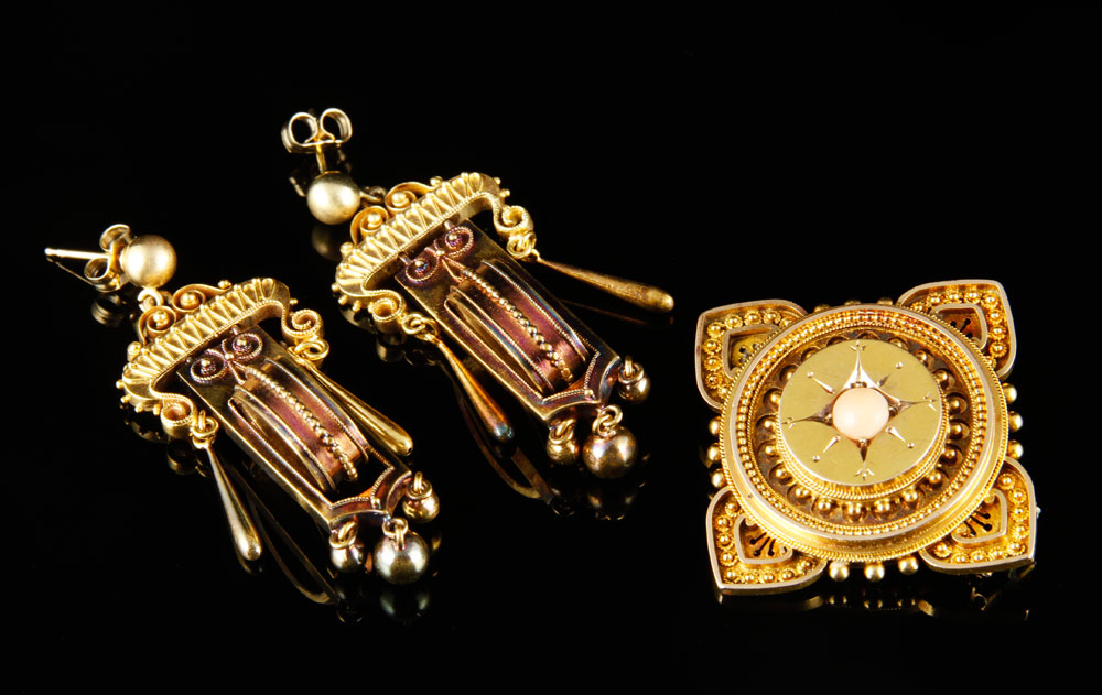 Appraisal: - Pc Yellow Gold Jewelry Three pieces of yellow gold