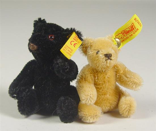 Appraisal: Two Small Steiff Bears Circa last half of th century