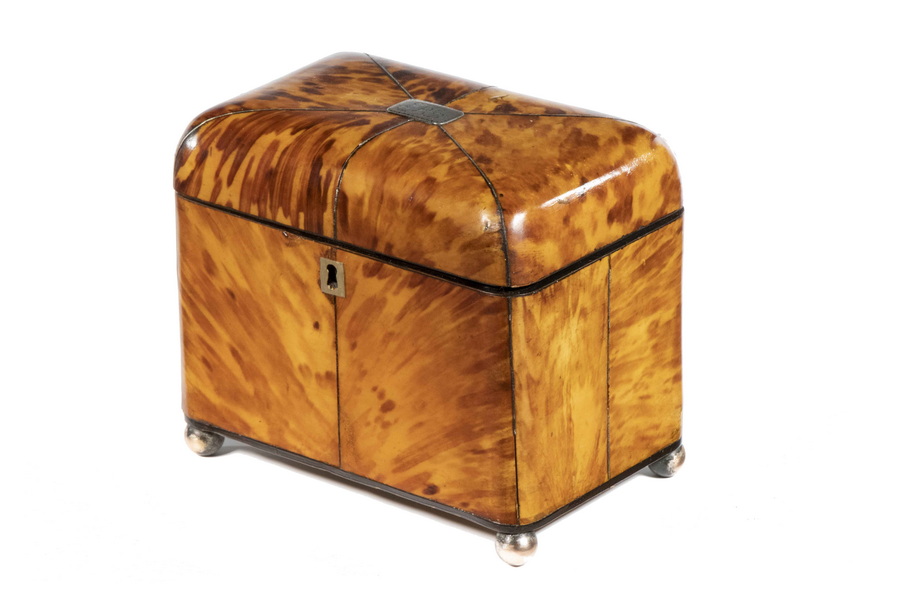 Appraisal: TORTOISESHELL TEA CADDY th c Rectangular Tea Caddy with rounded