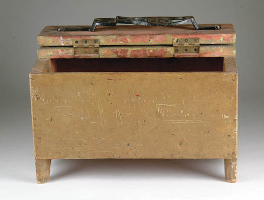 Appraisal: PAINTED WOOD SHOE SHINE BOX The half hinged top with