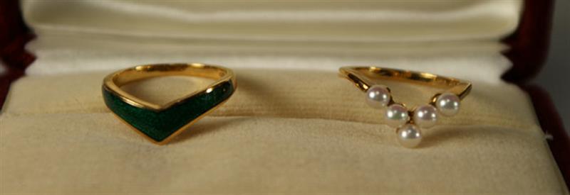 Appraisal: K YG Mikimoto pearl and green enamel ring set mm