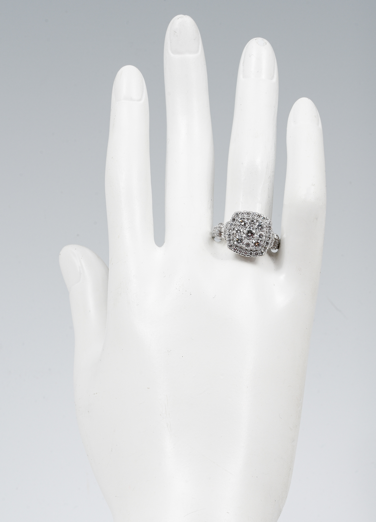 Appraisal: K CTW DIAMOND RING K white gold CTW is set