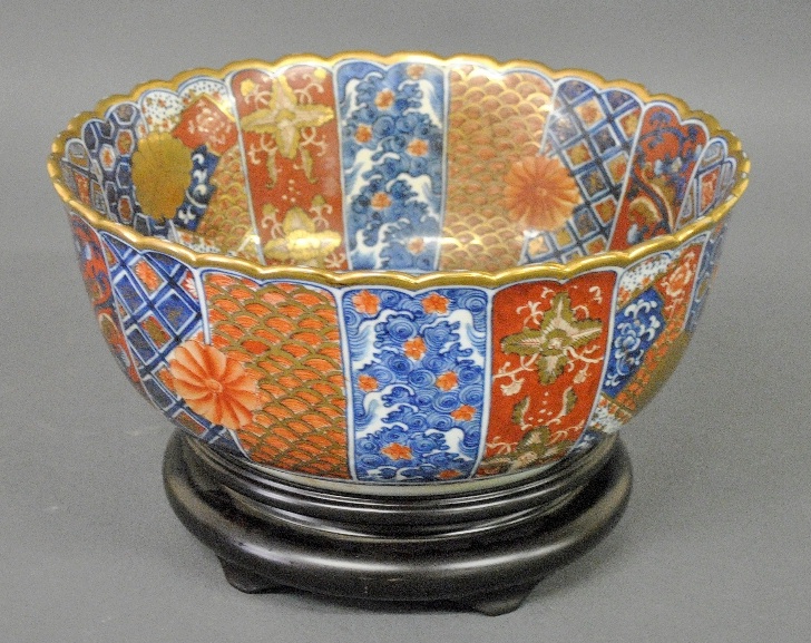 Appraisal: - Large colorful Chinese porcelain punchbowl h x dia th