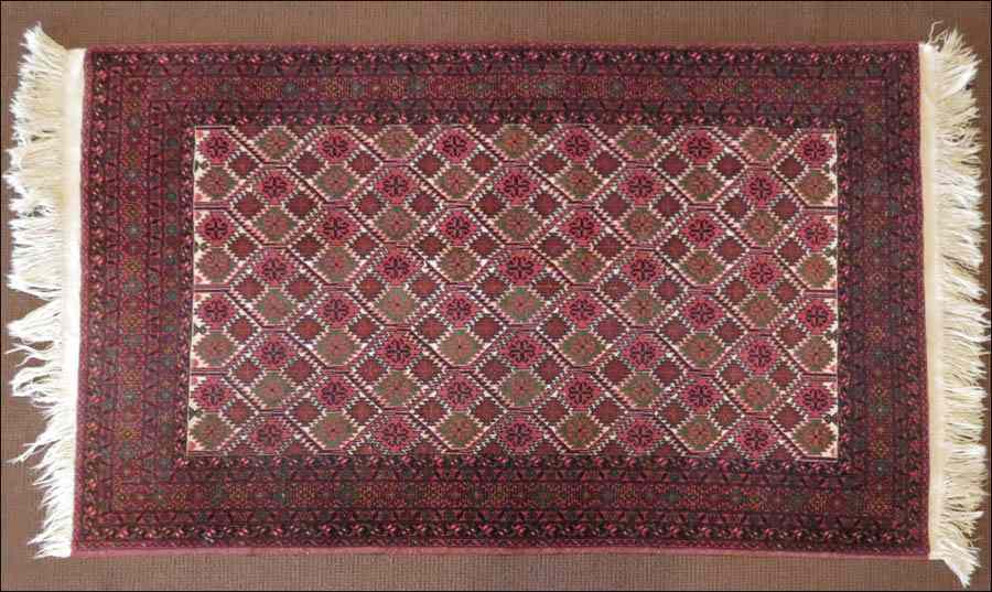 Appraisal: PERSIAN WOOL RUG ' '' x ' '' Condition No