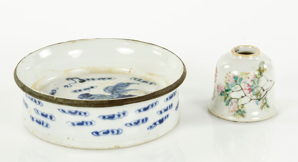 Appraisal: - Chinese Blue and White Bowl Chinese blue and white