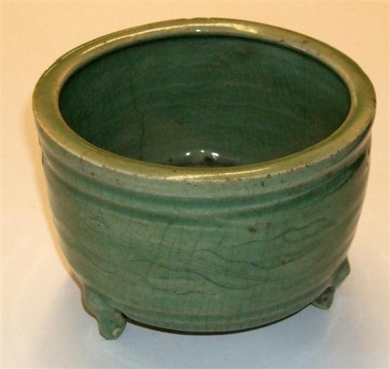 Appraisal: Chinese celadon glazed pottery censer Qing Dynasty diameter