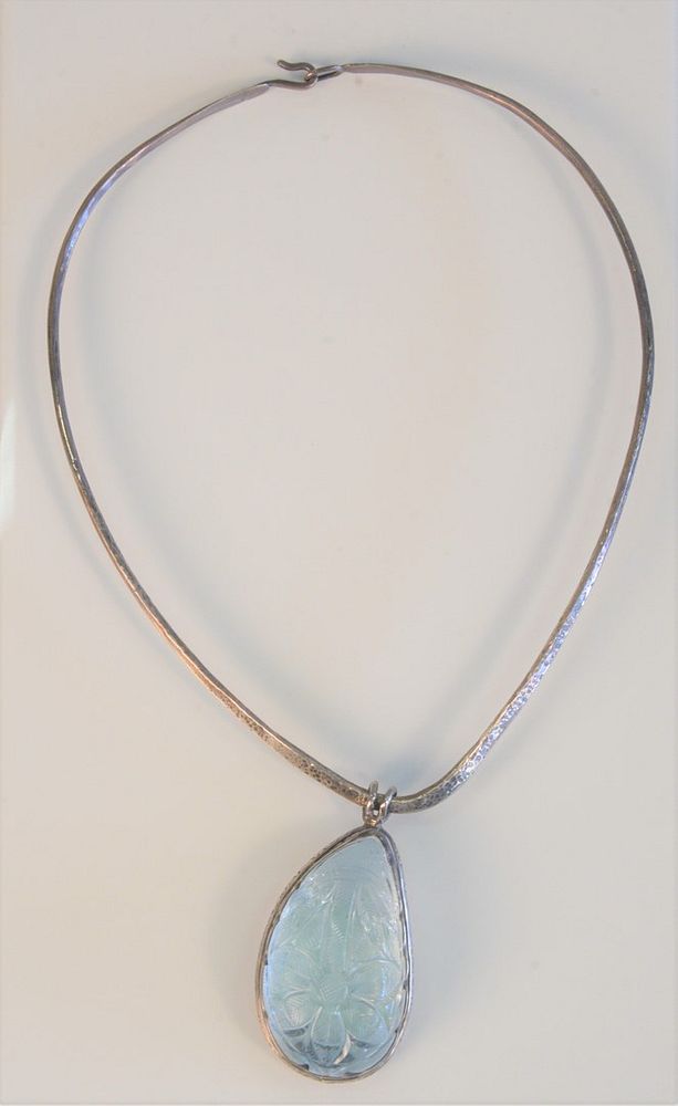 Appraisal: Designer Sterling Silver Necklace with large teardrop shaped carved light