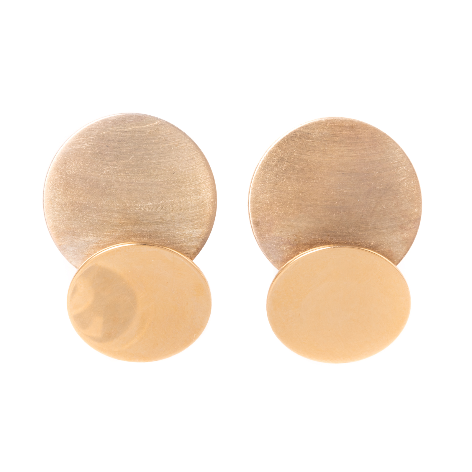 Appraisal: A PAIR OF TWO-TONE DISC EARRINGS BY BETTY COOKE K