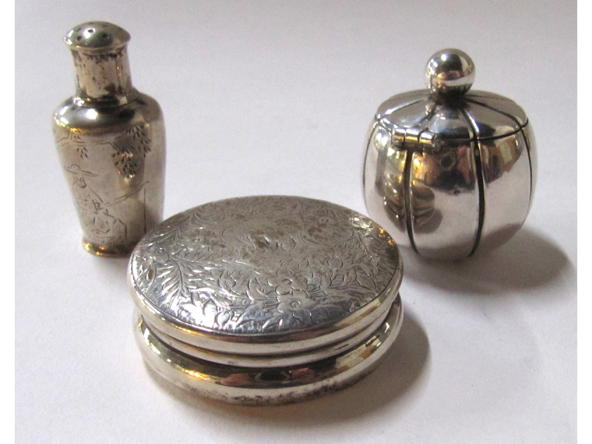 Appraisal: A lot comprising a white metal mustard pot scent bottle