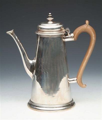 Appraisal: A GEORGE II SILVER COFFEE POT with a plain tapering