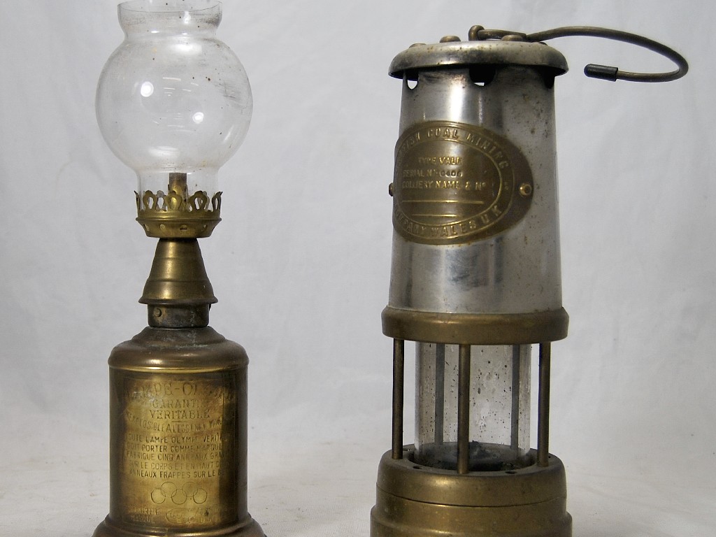 Appraisal: English Coal Mining Co Wales Vale type miners lamp cm