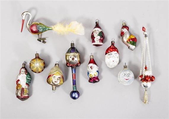 Appraisal: MIXED LOT OF CHRISTMAS ORNAMENTS early th century Comprising bird