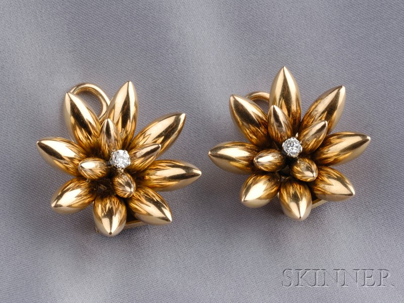 Appraisal: Retro kt Gold and Diamond Flower Earclips each highlighted by