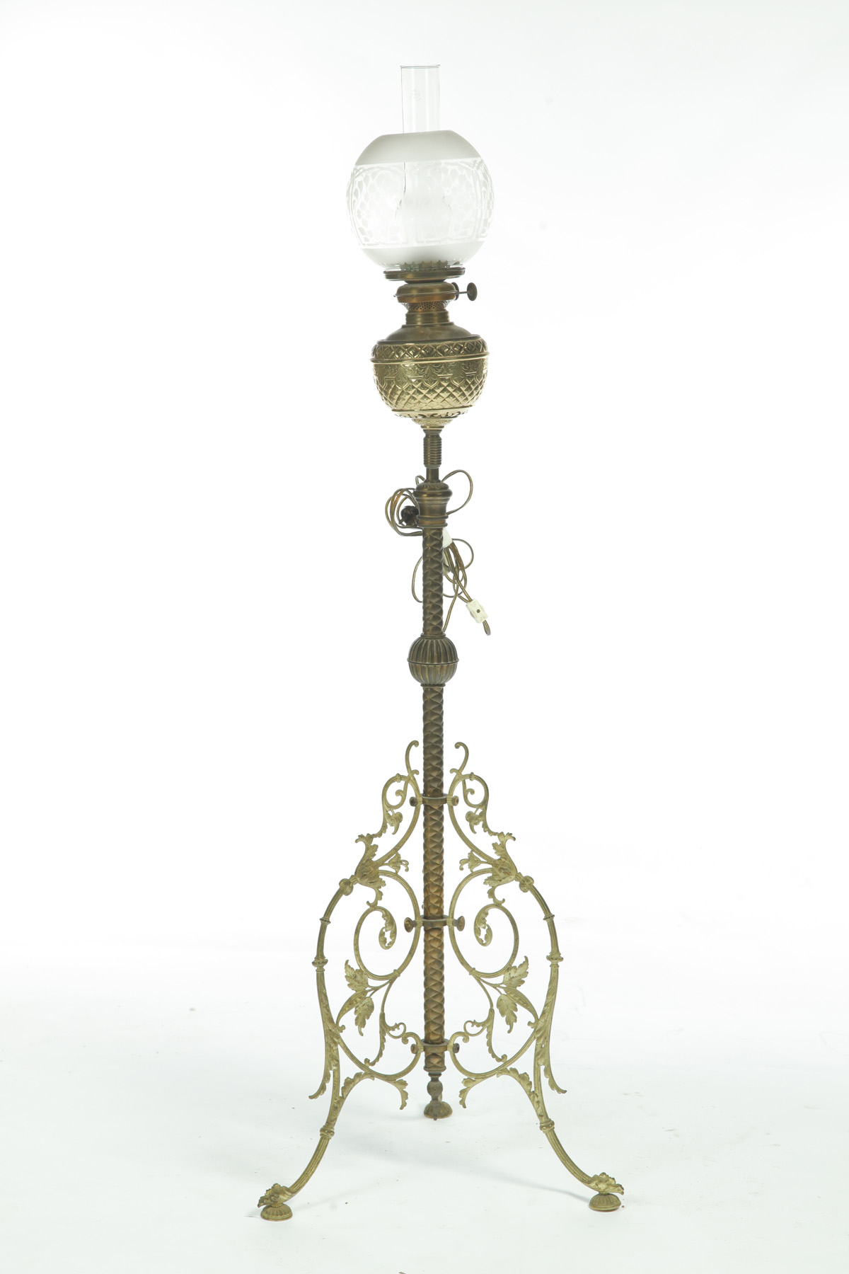 Appraisal: VICTORIAN ORGAN LAMP American th quarter- th century Die cast