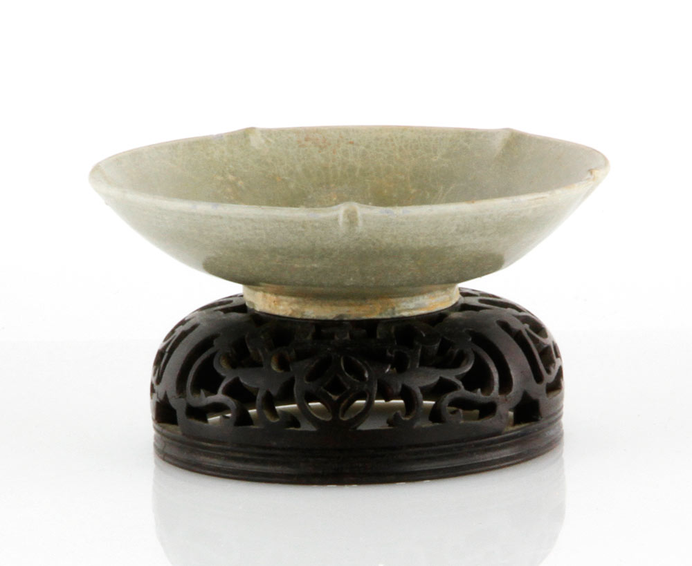 Appraisal: - Chinese Green Bowl Chinese bowl with green glaze on