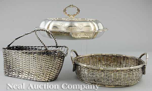 Appraisal: An English Silverplate Covered Entr e Dish shaped oblong form