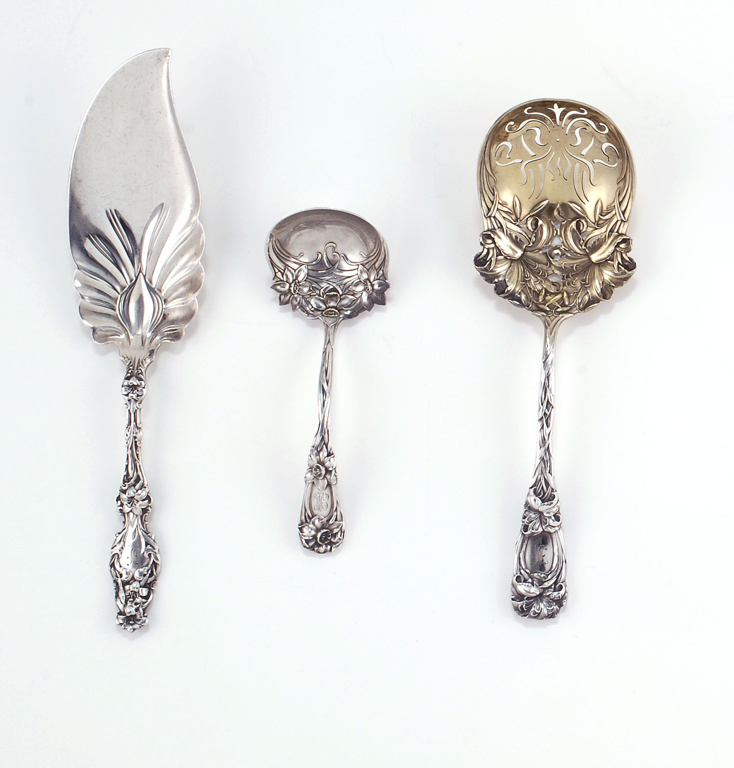 Appraisal: THREE STERLING SILVER SERVING PIECES A bladed server by Whiting