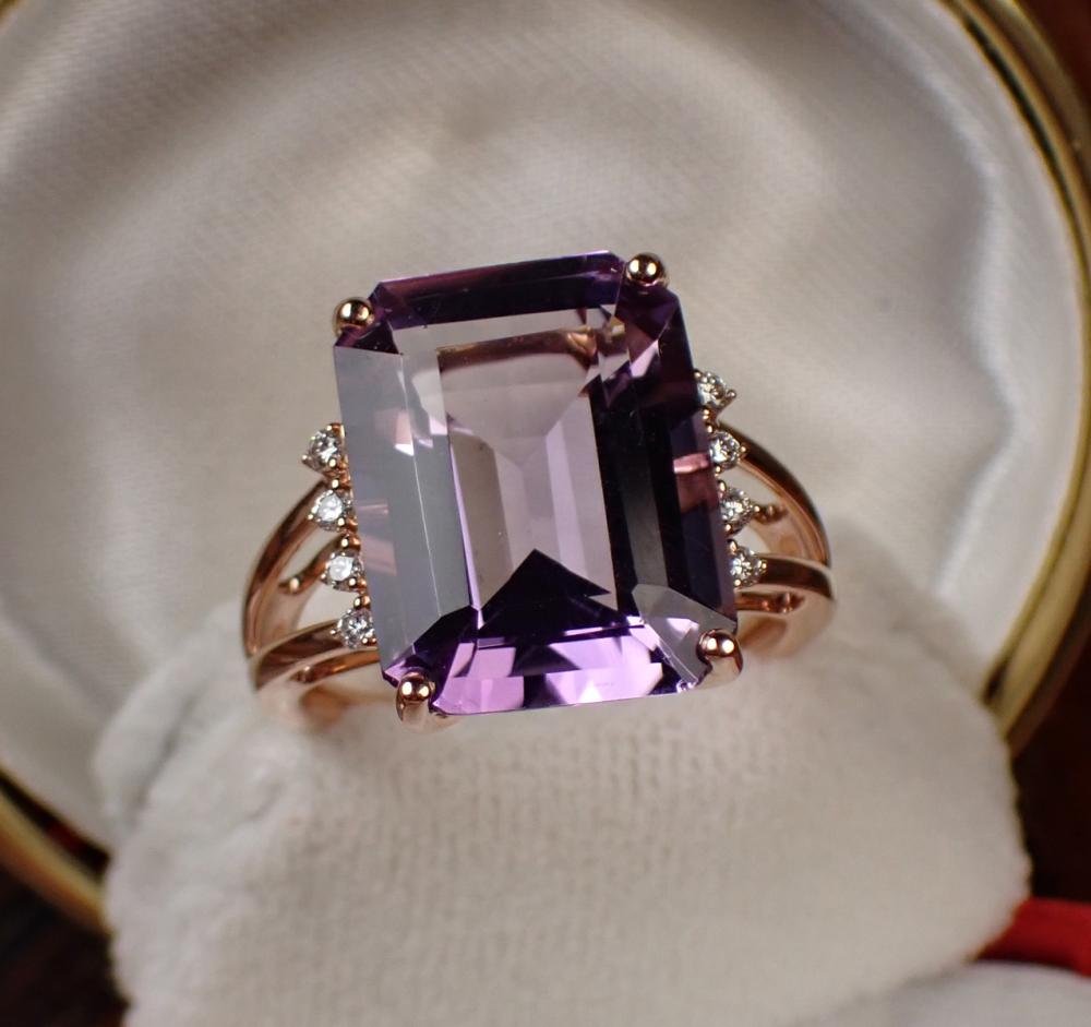 Appraisal: AMETHYST DIAMOND AND FOURTEEN KARAT GOLD RING The k rose