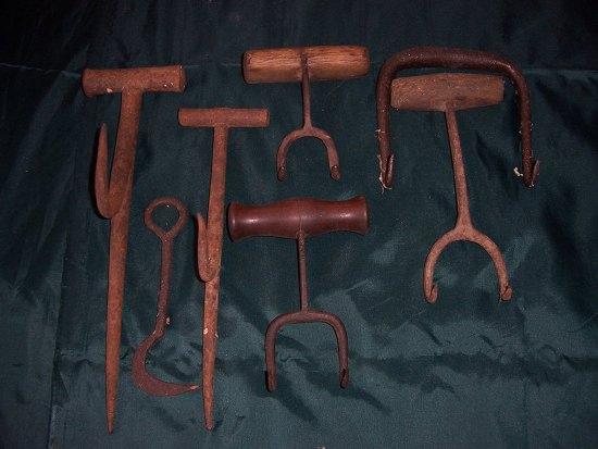 Appraisal: Seven sack hooks various