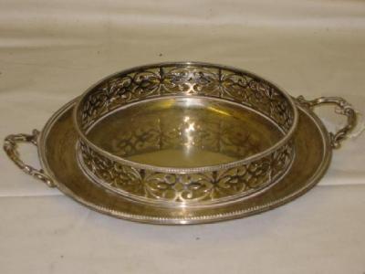 Appraisal: A VICTORIAN DISH STAND of circular form with pierced gallery