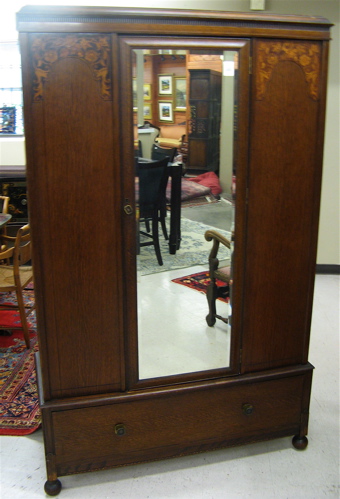 Appraisal: AN INLAID OAK WARDROBE English th century having a single