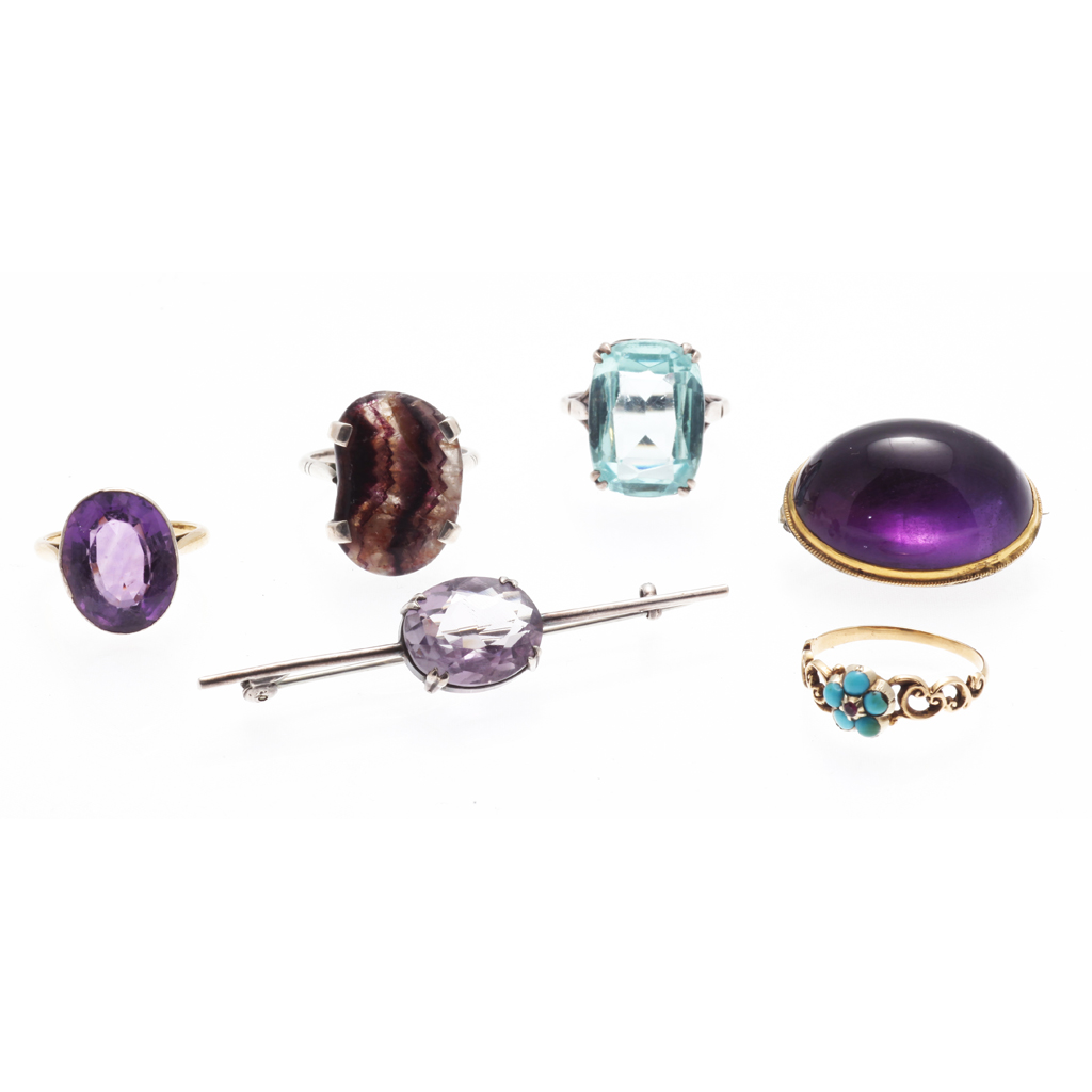 Appraisal: A collection of gem set jewellery to include a Blue