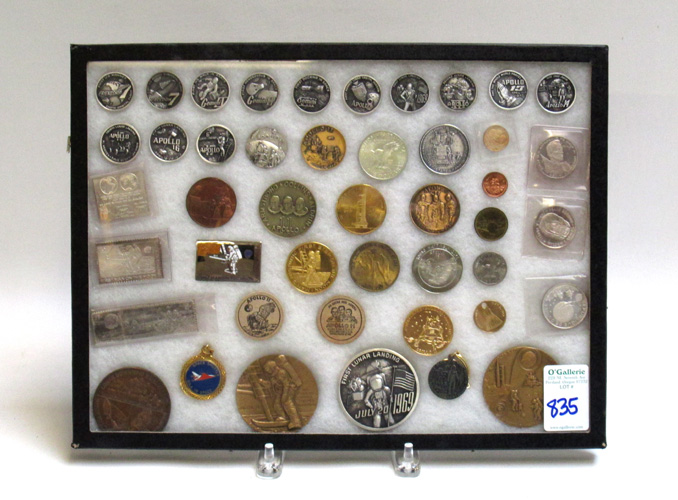 Appraisal: COLLECTION OF U S SPACE RELATED MEDALS Belfour pewter medallions