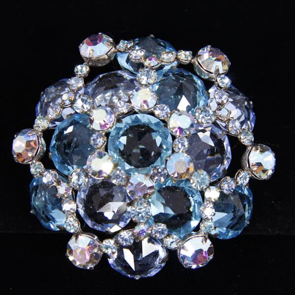 Appraisal: Schreiner New York Aurora Borealis and Aqua Jeweled Brooch Pin